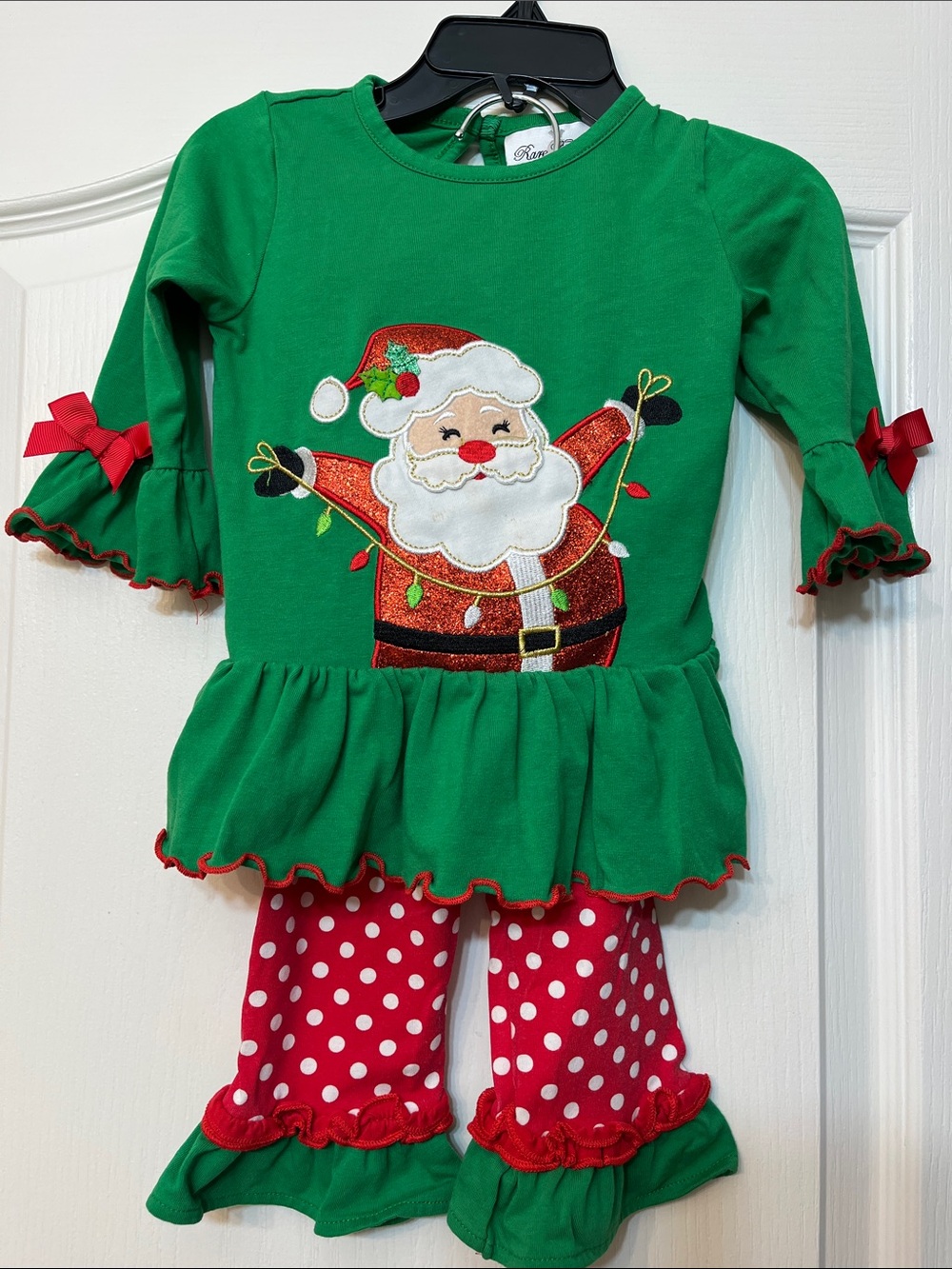 Rare Editions Green & Red Santa Set
